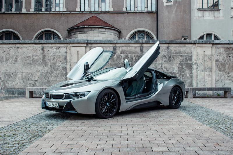 bmw_i8_muenchen_fluegeltueren