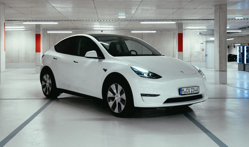 tesla-model-y-performance-mieten Tesla Model Y Mietwagen in Garage
