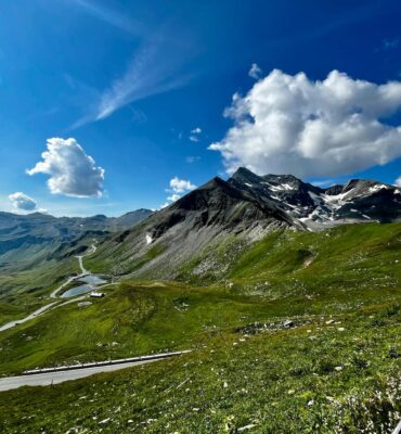 alpenpass-elisa-chircop-unsplash